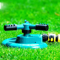 Автоматическая система полива Lawn Sprinkler с вращением на 360° и регулируемыми форсунками для газона