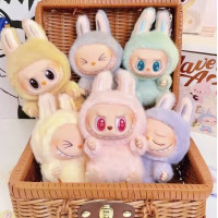 Брелок Labubu "Монстри" Pop Mart 15 см — колекційна плюшева іграшка-сюрприз у сліпій коробці V2